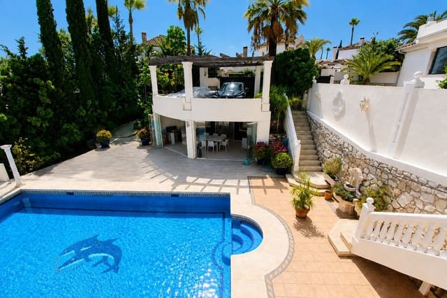 4 slaapkamer Villa te koop in Marbella met zwembad garage - € 1.500.000 (Ref: 10078062)
