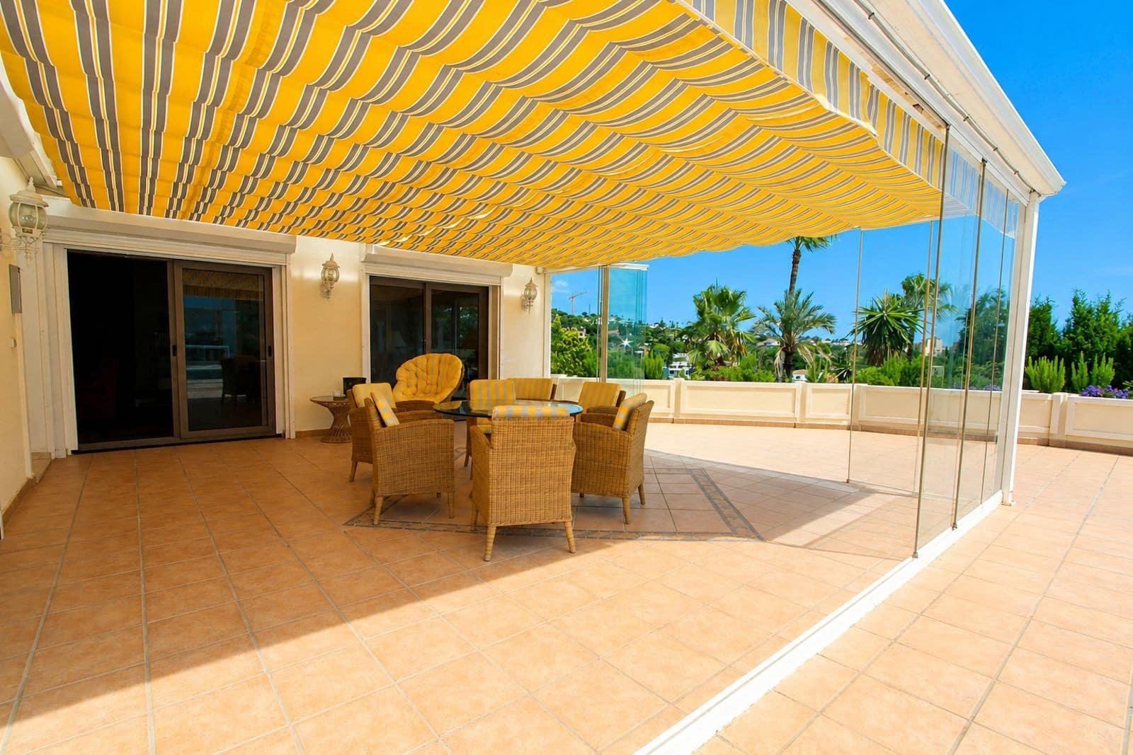 4 slaapkamer Villa te koop in Marbella met zwembad garage - € 1.500.000 (Ref: 10078062)