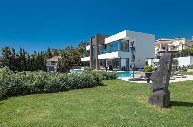 4 soveværelse Villa til salg i Manilva med swimmingpool garage - € 2.900.000 (Ref: 10078063)