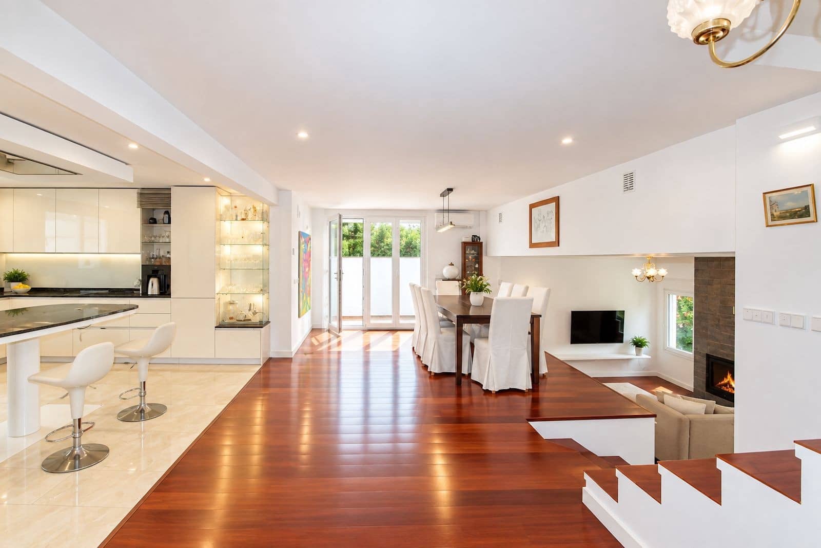 Chalet de 3 habitaciones en Marbella en venta con piscina garaje - 1.200.000 € (Ref: 10080983)