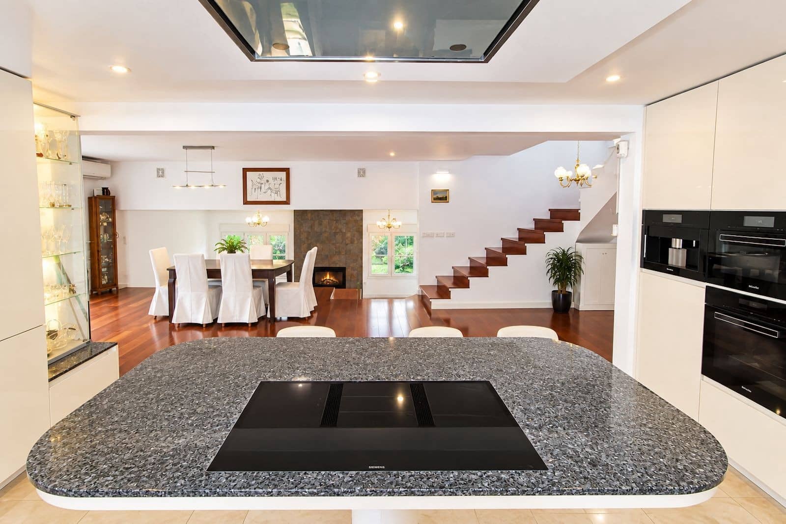 Chalet de 3 habitaciones en Marbella en venta con piscina garaje - 1.200.000 € (Ref: 10080983)