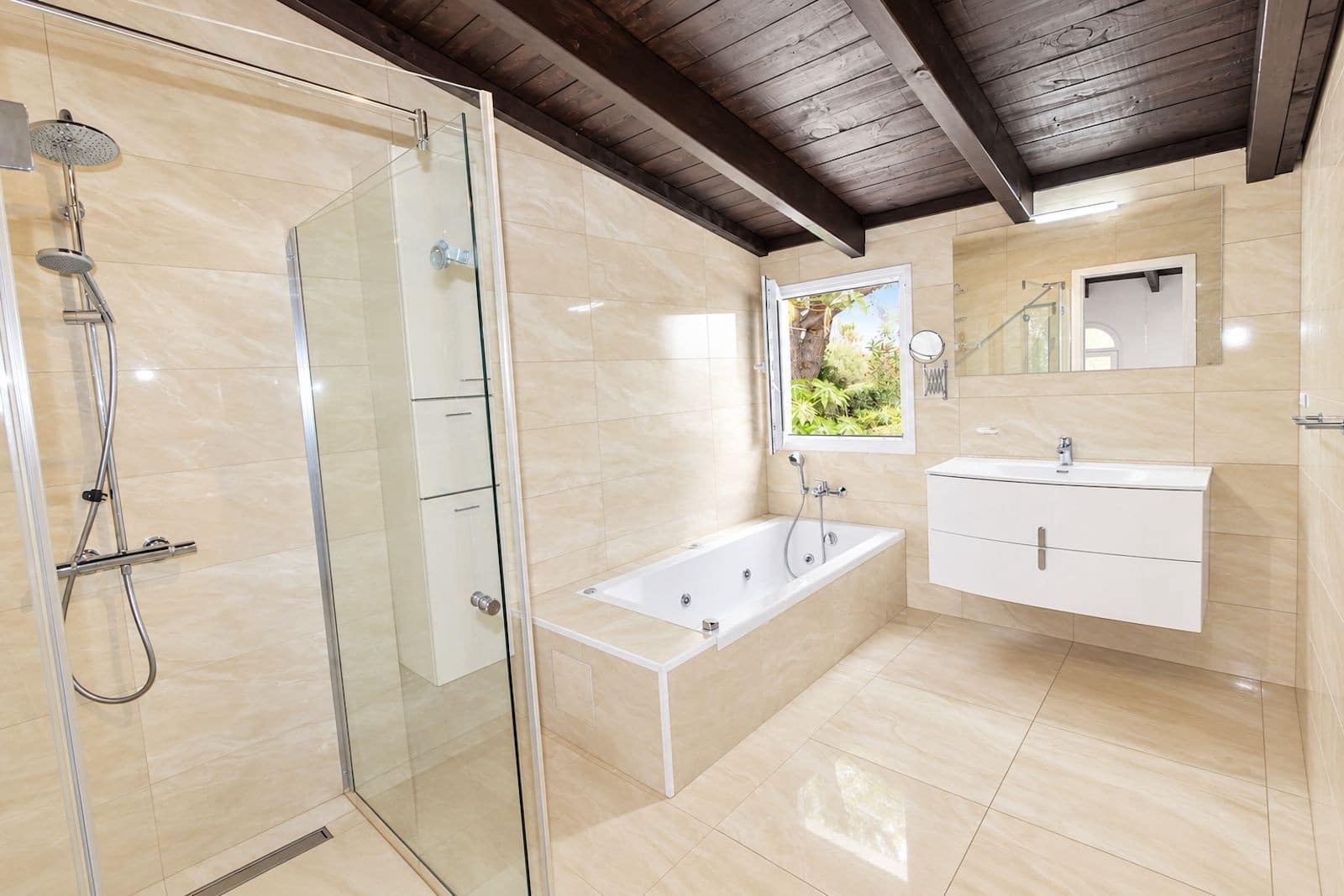 Chalet de 3 habitaciones en Marbella en venta con piscina garaje - 1.200.000 € (Ref: 10080983)