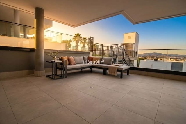 3 sovrum Lägenhet till salu i Estepona med pool garage - 675 000 € (Ref: 10085937)