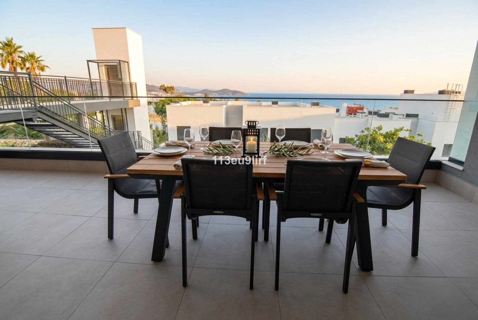 3 sovrum Lägenhet till salu i Estepona med pool garage - 675 000 € (Ref: 10085937)
