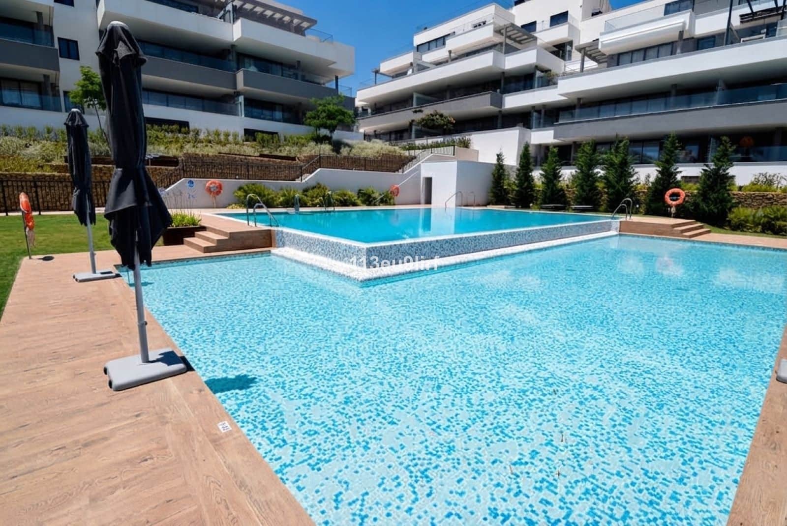 3 sovrum Lägenhet till salu i Estepona med pool garage - 675 000 € (Ref: 10085937)