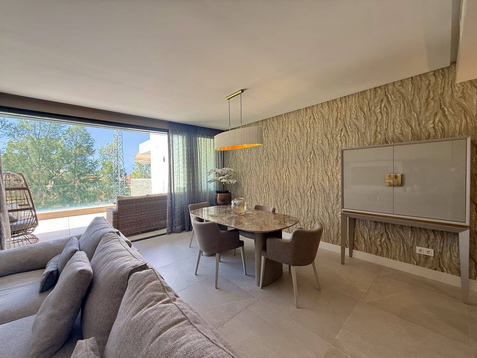 Ático de 3 habitaciones en Marbella en venta con piscina garaje - 919.000 € (Ref: 10085938)