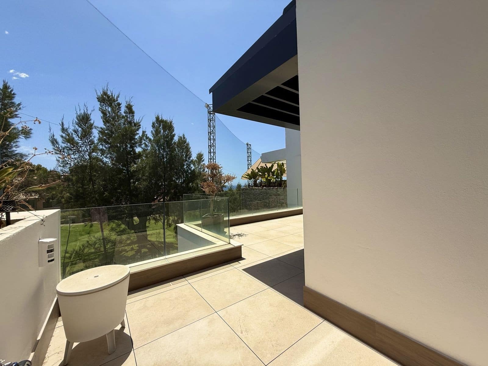 Ático de 3 habitaciones en Marbella en venta con piscina garaje - 919.000 € (Ref: 10085938)