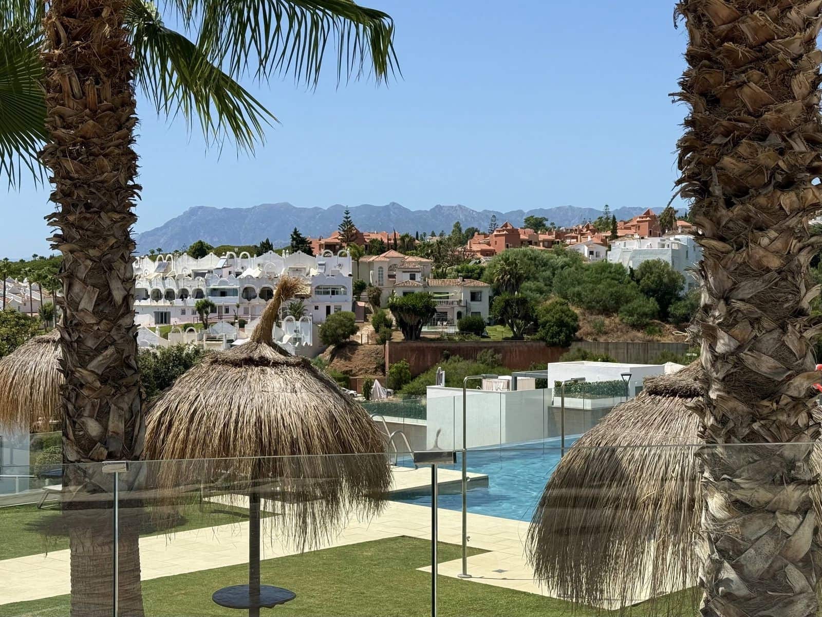 Ático de 3 habitaciones en Marbella en venta con piscina garaje - 919.000 € (Ref: 10085938)