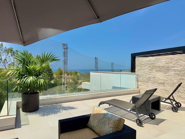 Ático de 3 habitaciones en Marbella en venta con piscina garaje - 919.000 € (Ref: 10085938)