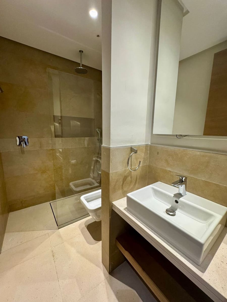 6 sypialnia Willa na sprzedaż w Marbella z basenem garażem - 2 495 000 € (Ref: 10085939)