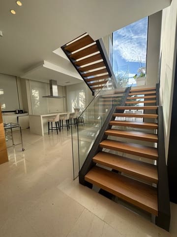 6 sypialnia Willa na sprzedaż w Marbella z basenem garażem - 2 495 000 € (Ref: 10085939)