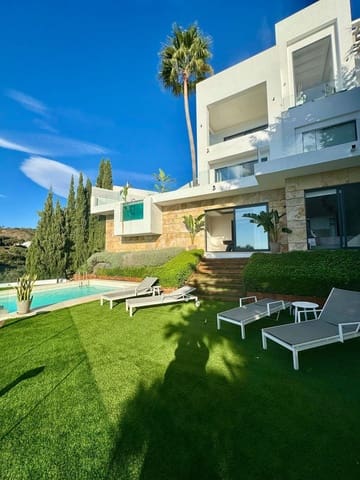 6 sypialnia Willa na sprzedaż w Marbella z basenem garażem - 2 495 000 € (Ref: 10085939)