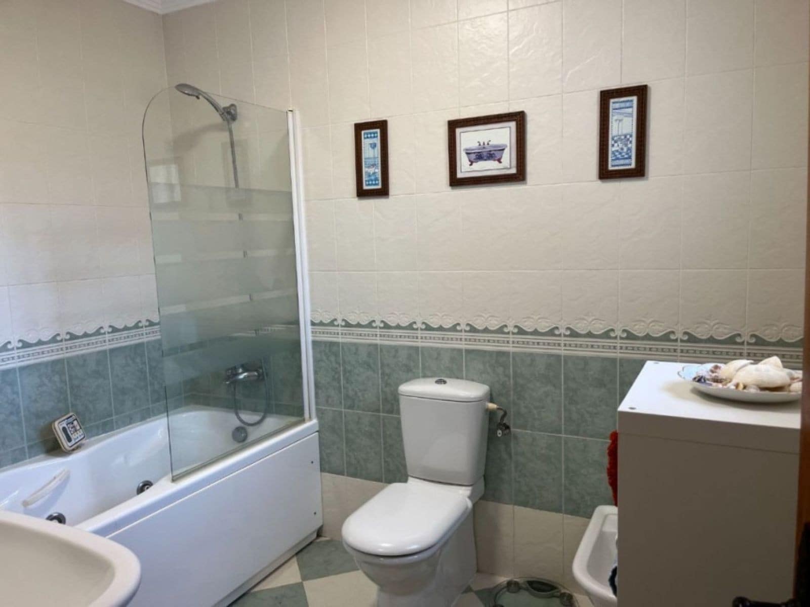 5 sovrum Villa till salu i Marbella med pool garage - 1 175 000 € (Ref: 10085942)