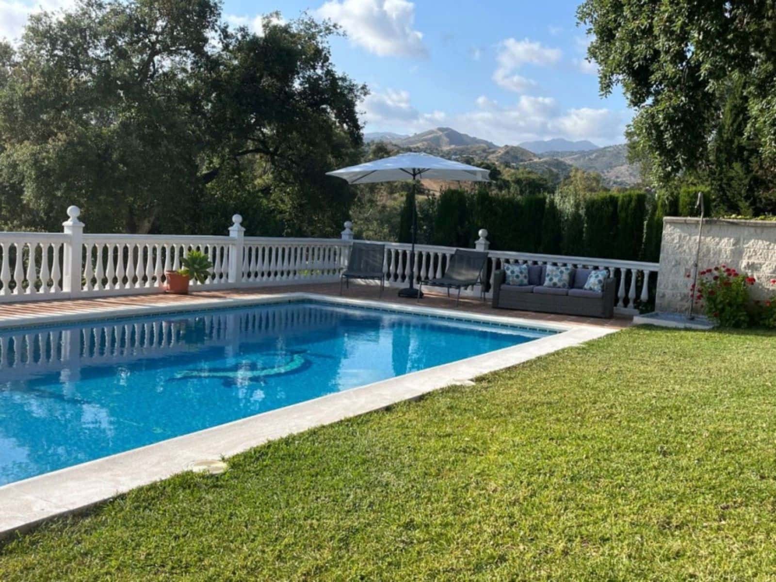 5 sovrum Villa till salu i Marbella med pool garage - 1 175 000 € (Ref: 10085942)