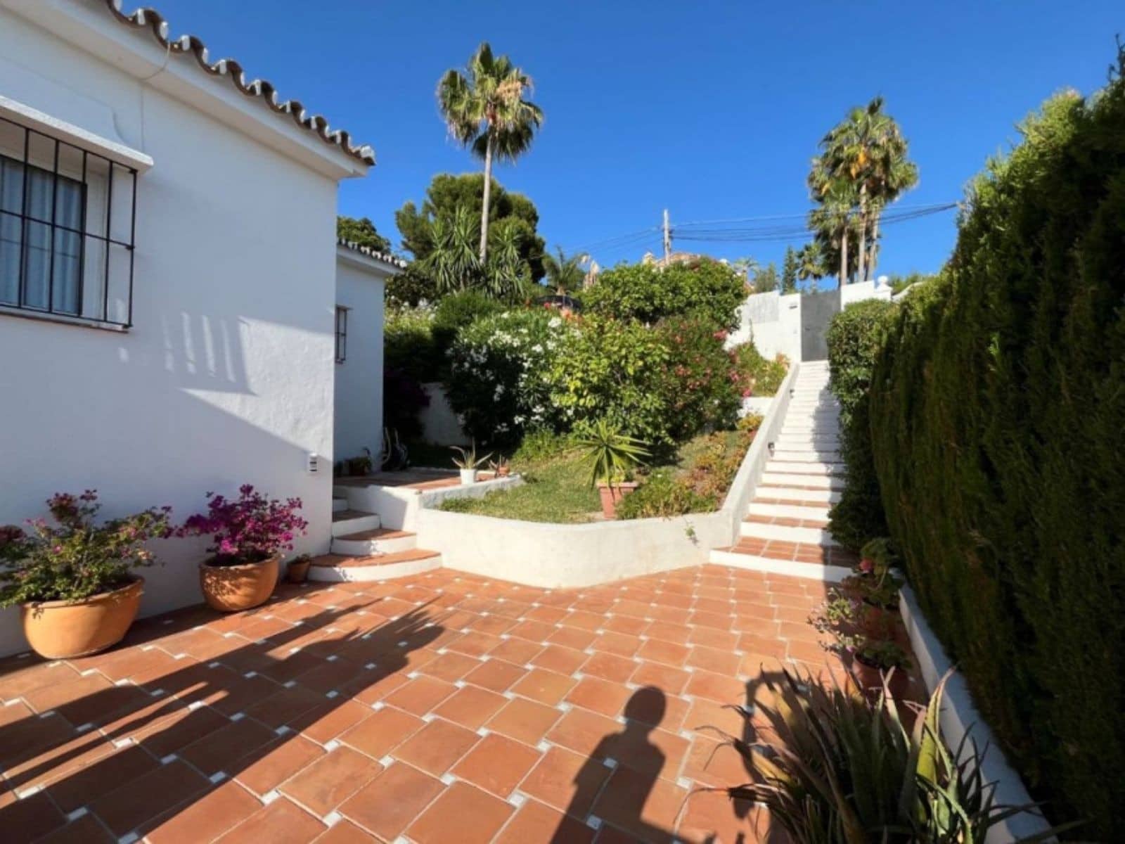 5 sovrum Villa till salu i Marbella med pool garage - 1 175 000 € (Ref: 10085942)