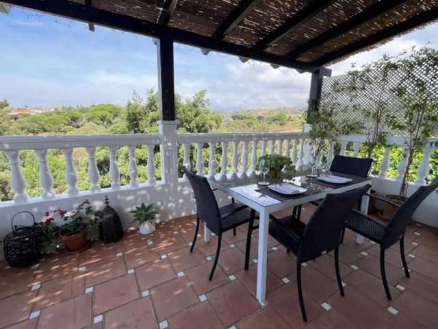 5 sovrum Villa till salu i Marbella med pool garage - 1 175 000 € (Ref: 10085942)