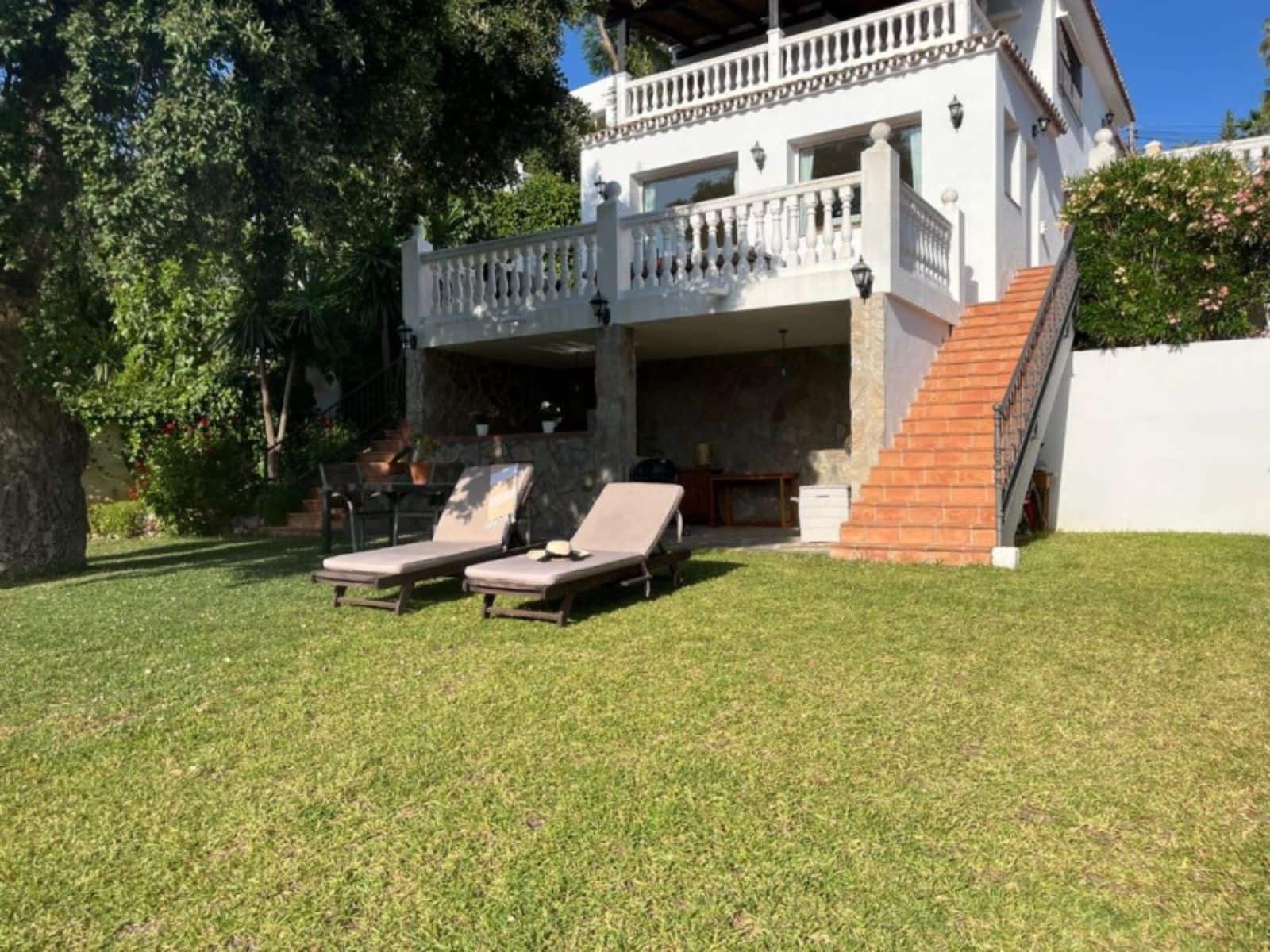 5 sovrum Villa till salu i Marbella med pool garage - 1 175 000 € (Ref: 10085942)