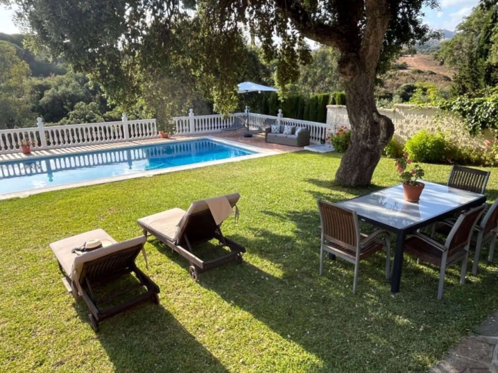 5 sovrum Villa till salu i Marbella med pool garage - 1 175 000 € (Ref: 10085942)