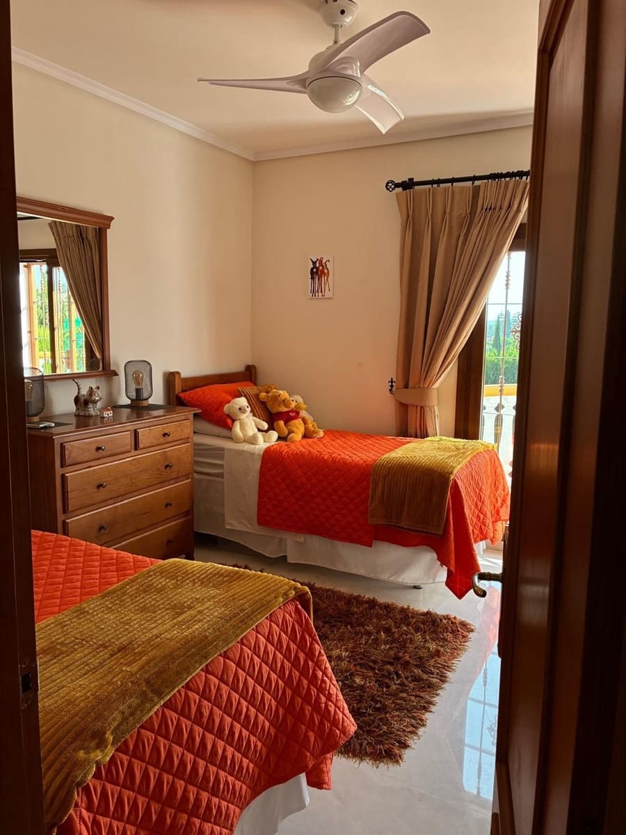 4 sypialnia Willa na sprzedaż w Mijas Costa z basenem garażem - 1 325 000 € (Ref: 10085943)