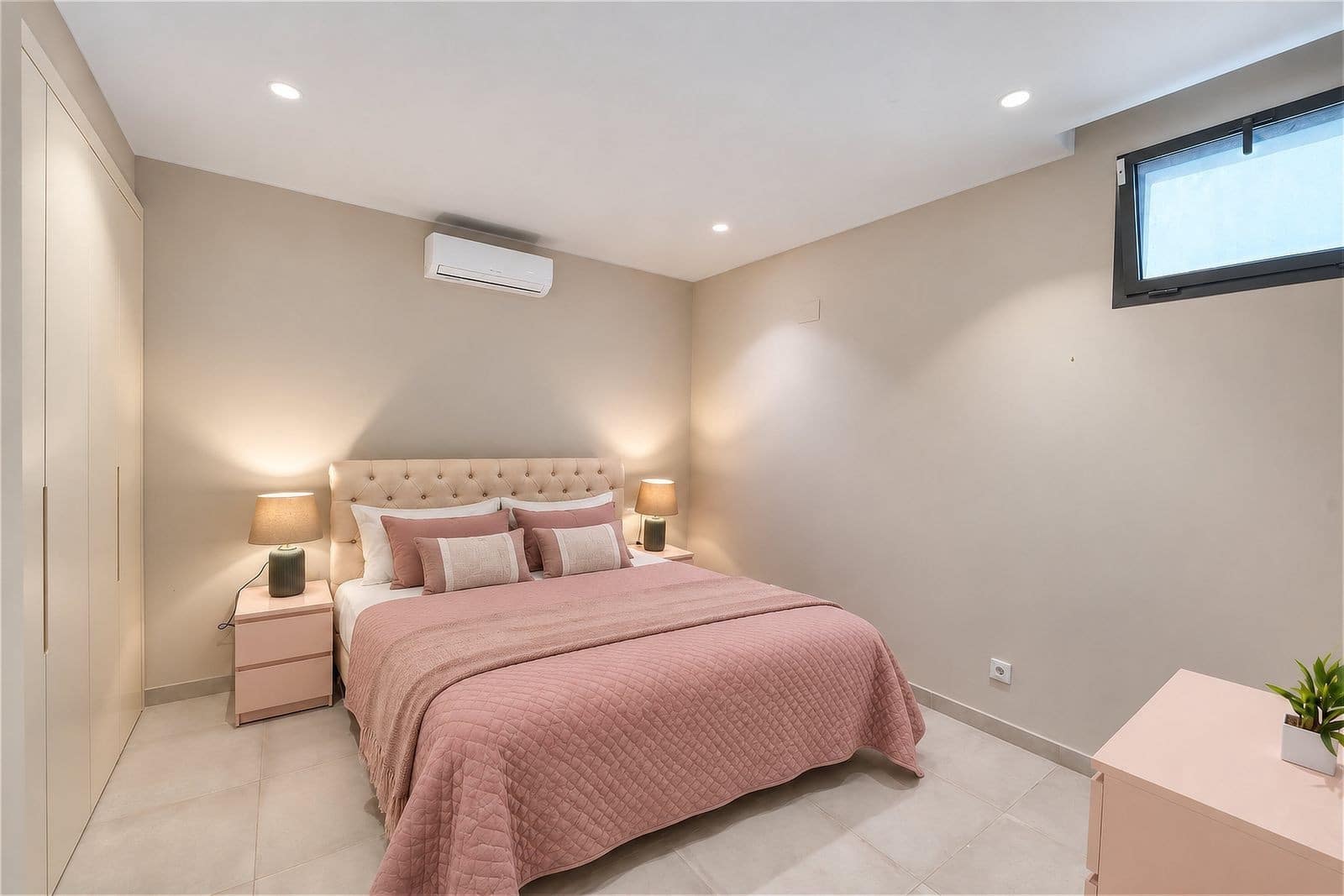 4 slaapkamer Villa te koop in Atalaya-Isdabe met zwembad garage - € 1.995.000 (Ref: 10089423)