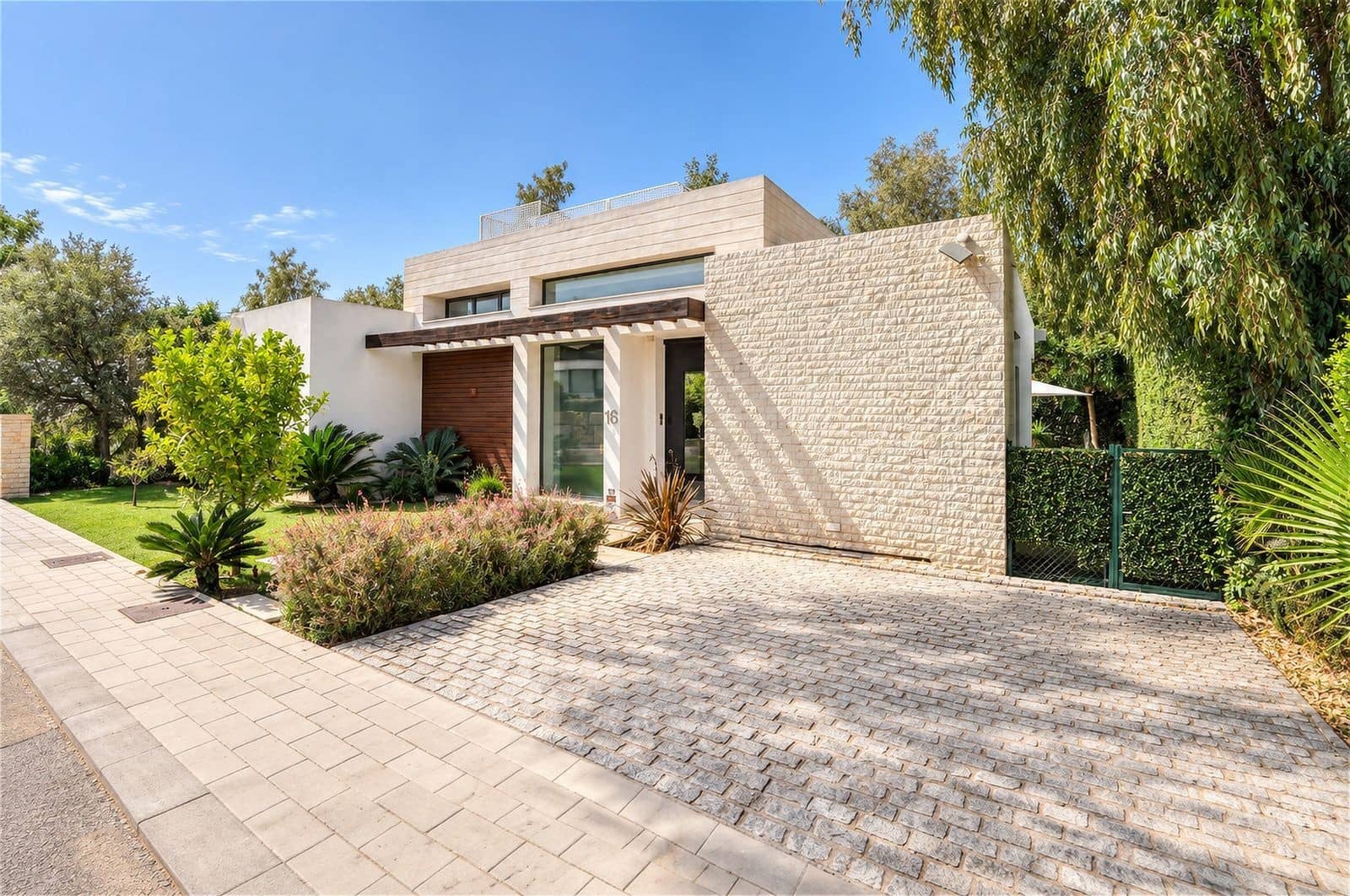 4 slaapkamer Villa te koop in Atalaya-Isdabe met zwembad garage - € 1.995.000 (Ref: 10089423)