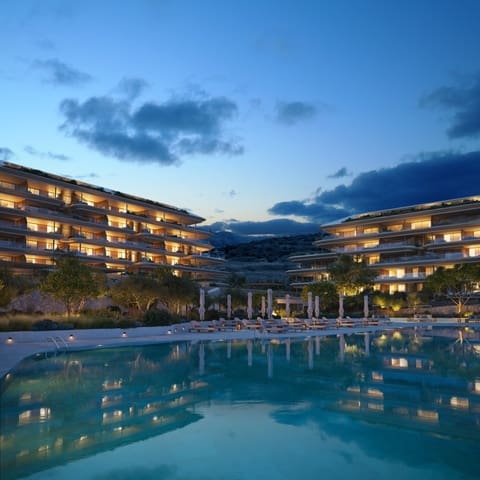 4 soveværelse Lejlighed til salg i Fuengirola med swimmingpool garage - € 1.890.000 (Ref: 10089434)