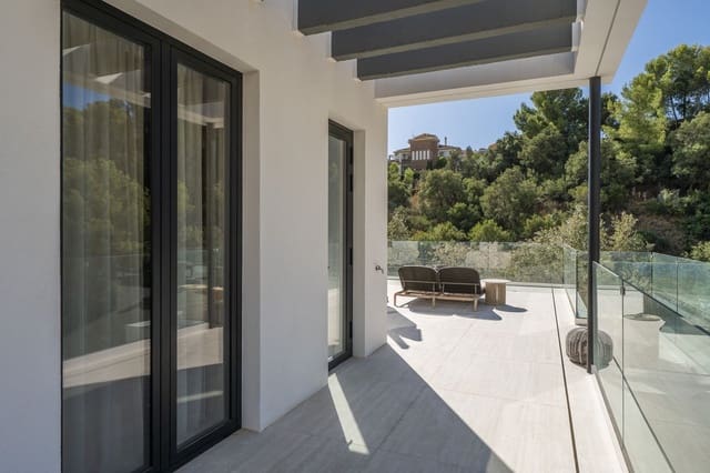 5 chambre Villa/Maison à vendre à Benalmádena avec piscine garage - 2 100 000 € (Ref: 10094404)