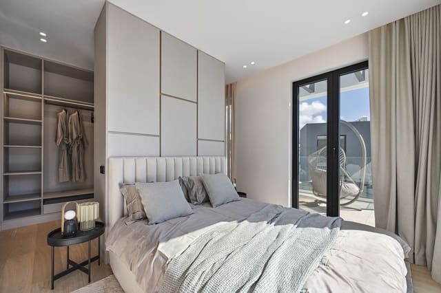 5 chambre Villa/Maison à vendre à Benalmádena avec piscine garage - 2 100 000 € (Ref: 10094404)