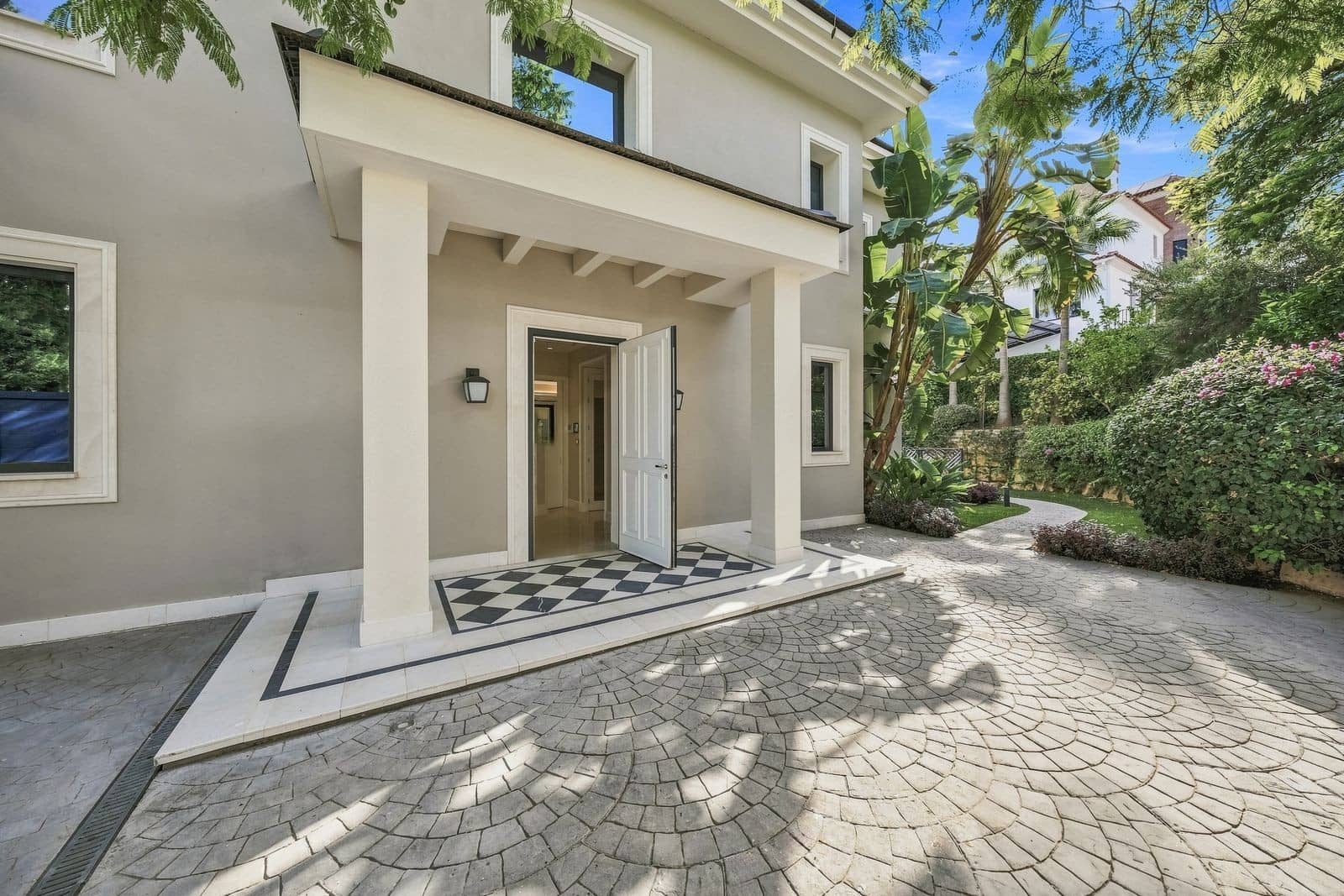 6 chambre Villa/Maison à vendre à Los Flamingos avec piscine garage - 4 499 000 € (Ref: 10094409)