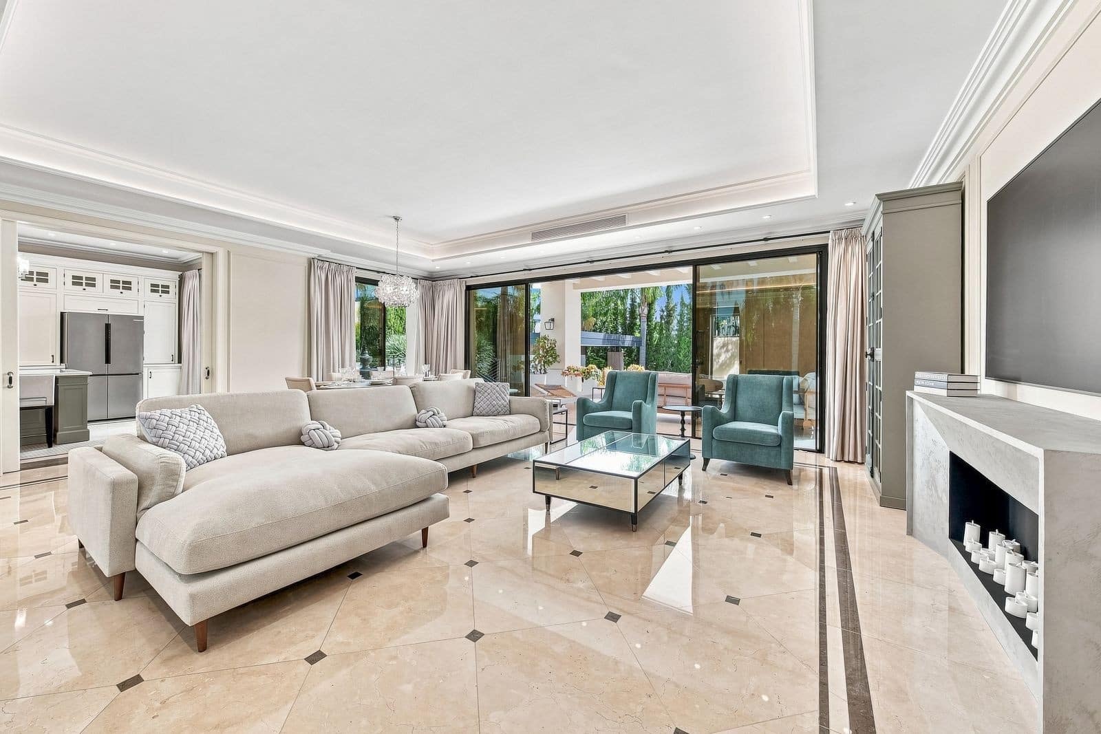 6 chambre Villa/Maison à vendre à Los Flamingos avec piscine garage - 4 499 000 € (Ref: 10094409)