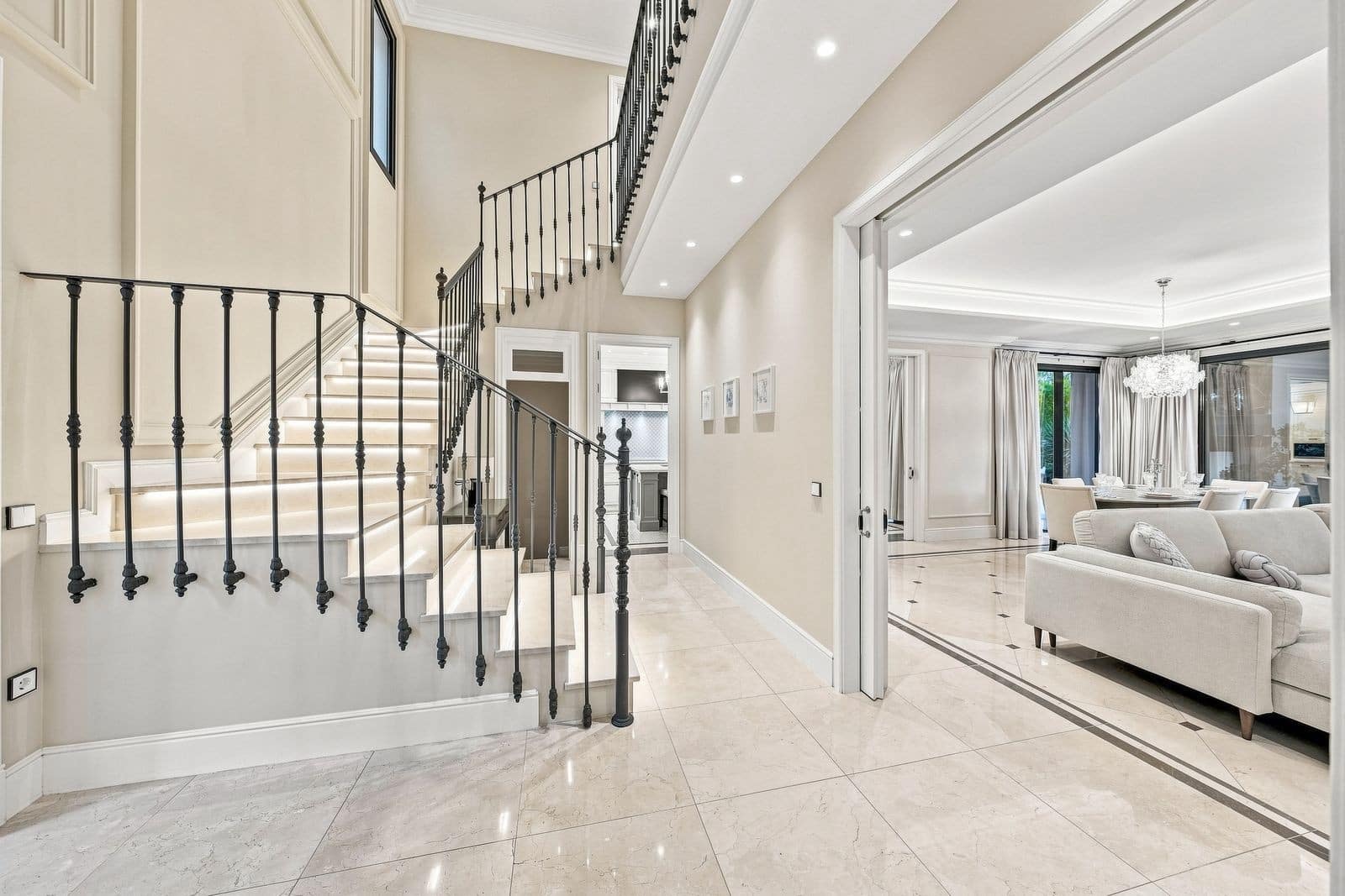6 chambre Villa/Maison à vendre à Los Flamingos avec piscine garage - 4 499 000 € (Ref: 10094409)