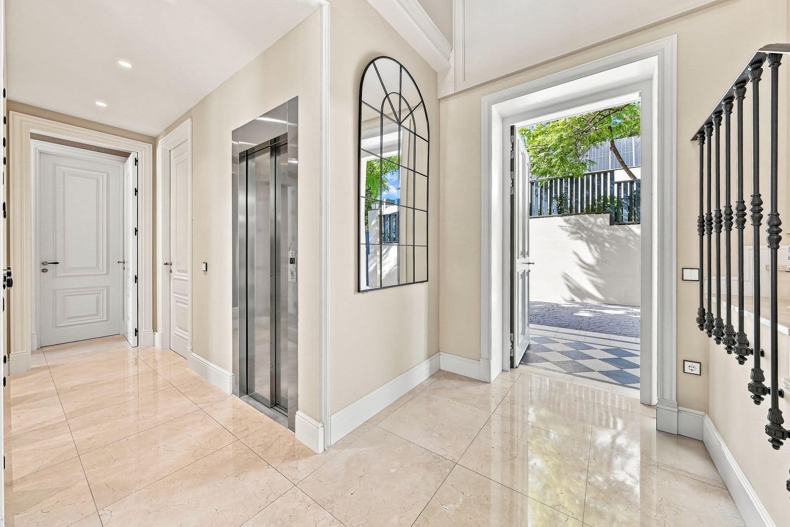 6 chambre Villa/Maison à vendre à Los Flamingos avec piscine garage - 4 499 000 € (Ref: 10094409)