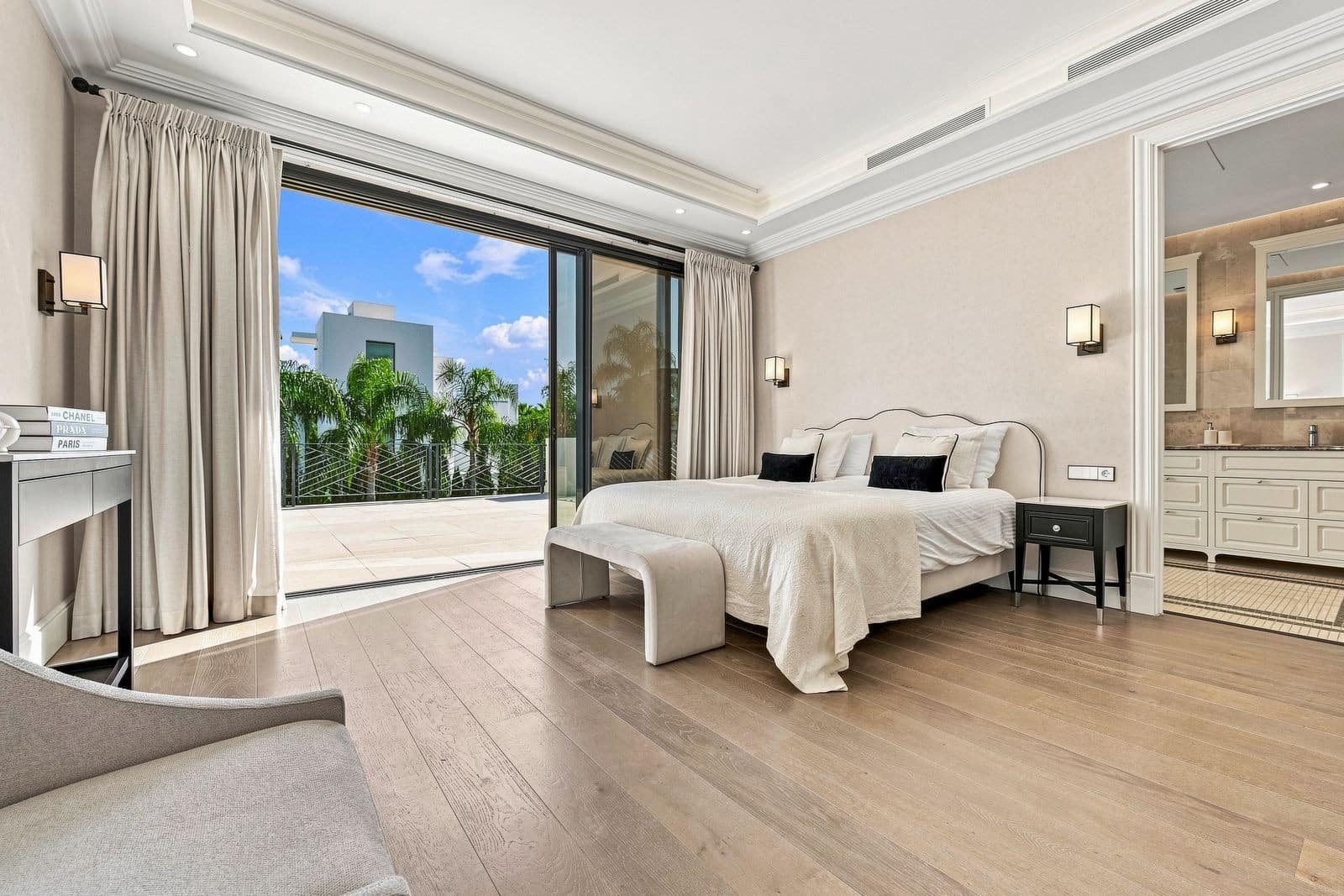 6 chambre Villa/Maison à vendre à Los Flamingos avec piscine garage - 4 499 000 € (Ref: 10094409)