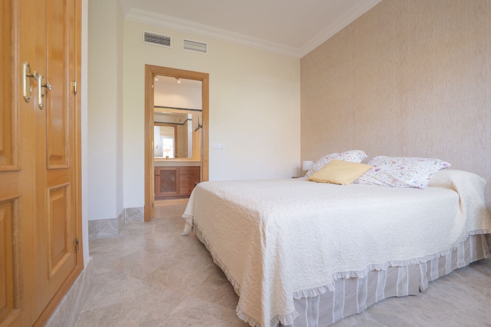 3 camera da letto Villetta Bifamiliare in vendita in Marbella con piscina garage - 990.000 € (Rif: 10094410)