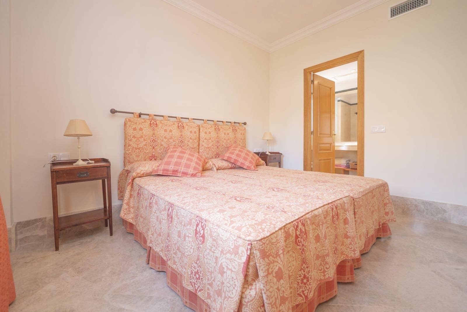 3 camera da letto Villetta Bifamiliare in vendita in Marbella con piscina garage - 990.000 € (Rif: 10094410)