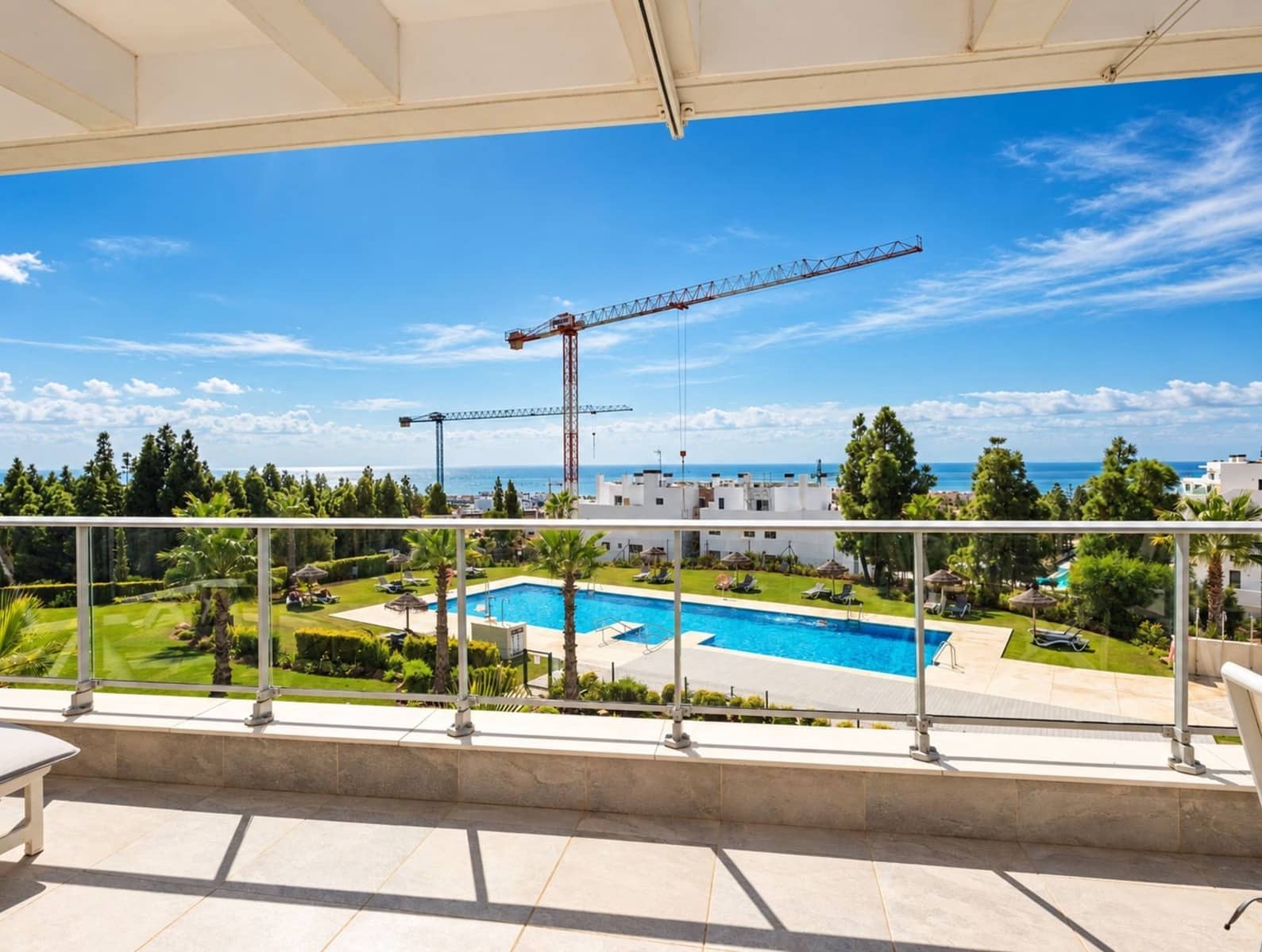 2 soverom Leilighet til salgs i Mijas Costa med svømmebasseng garasje - € 626 000 (Ref: 10094413)
