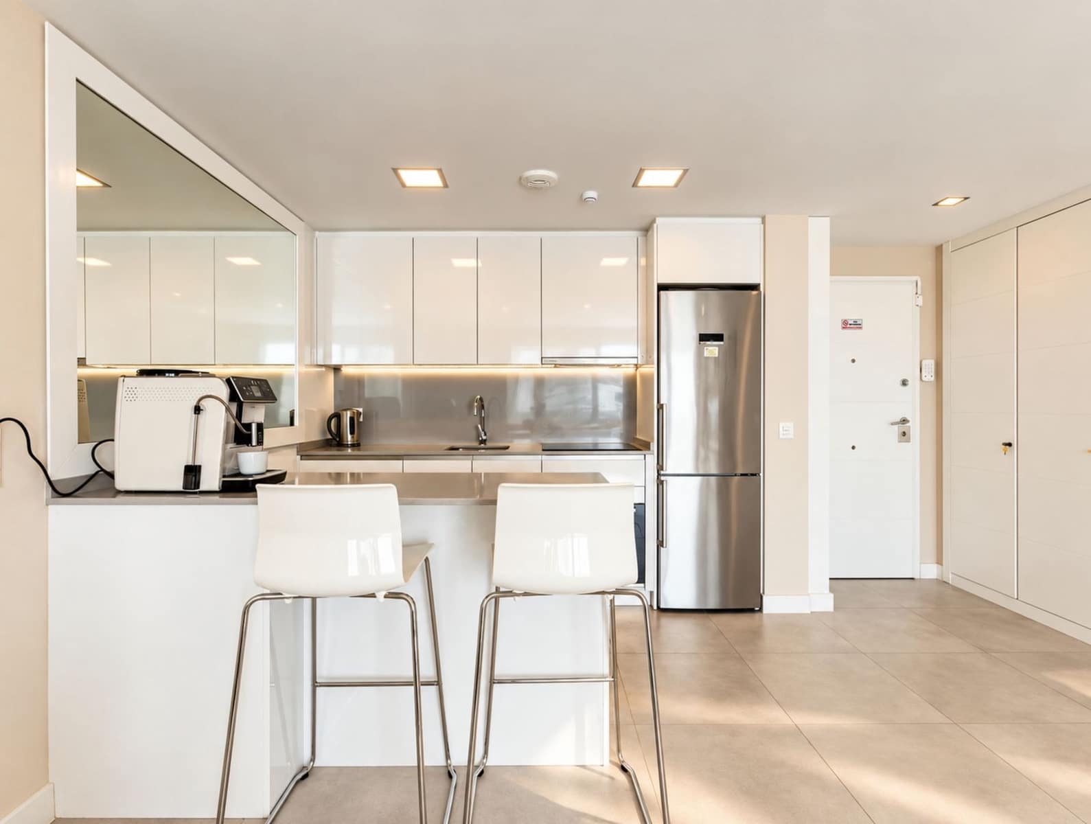 2 soverom Leilighet til salgs i Mijas Costa med svømmebasseng garasje - € 626 000 (Ref: 10094413)