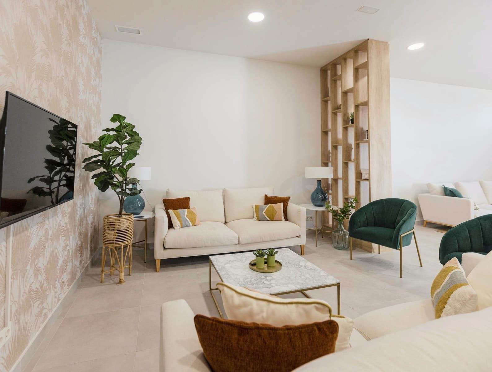 2 soverom Leilighet til salgs i Mijas Costa med svømmebasseng garasje - € 626 000 (Ref: 10094413)