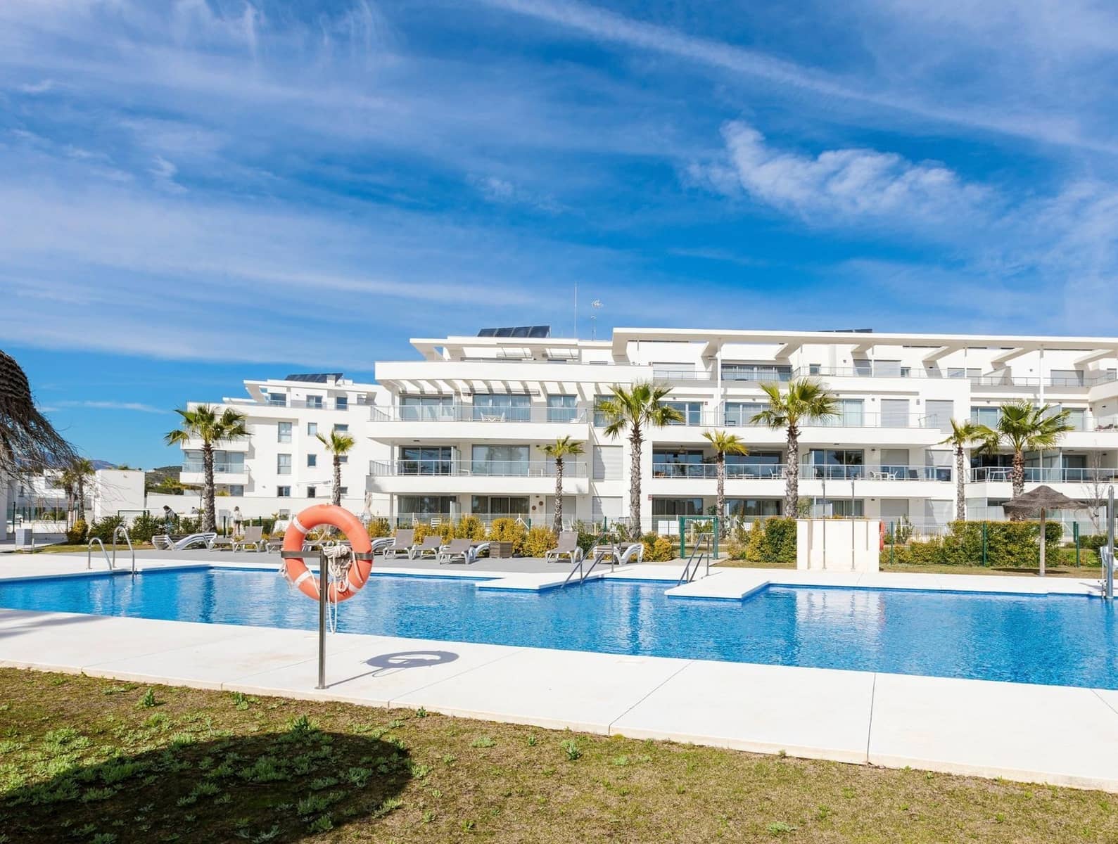 2 soverom Leilighet til salgs i Mijas Costa med svømmebasseng garasje - € 626 000 (Ref: 10094413)