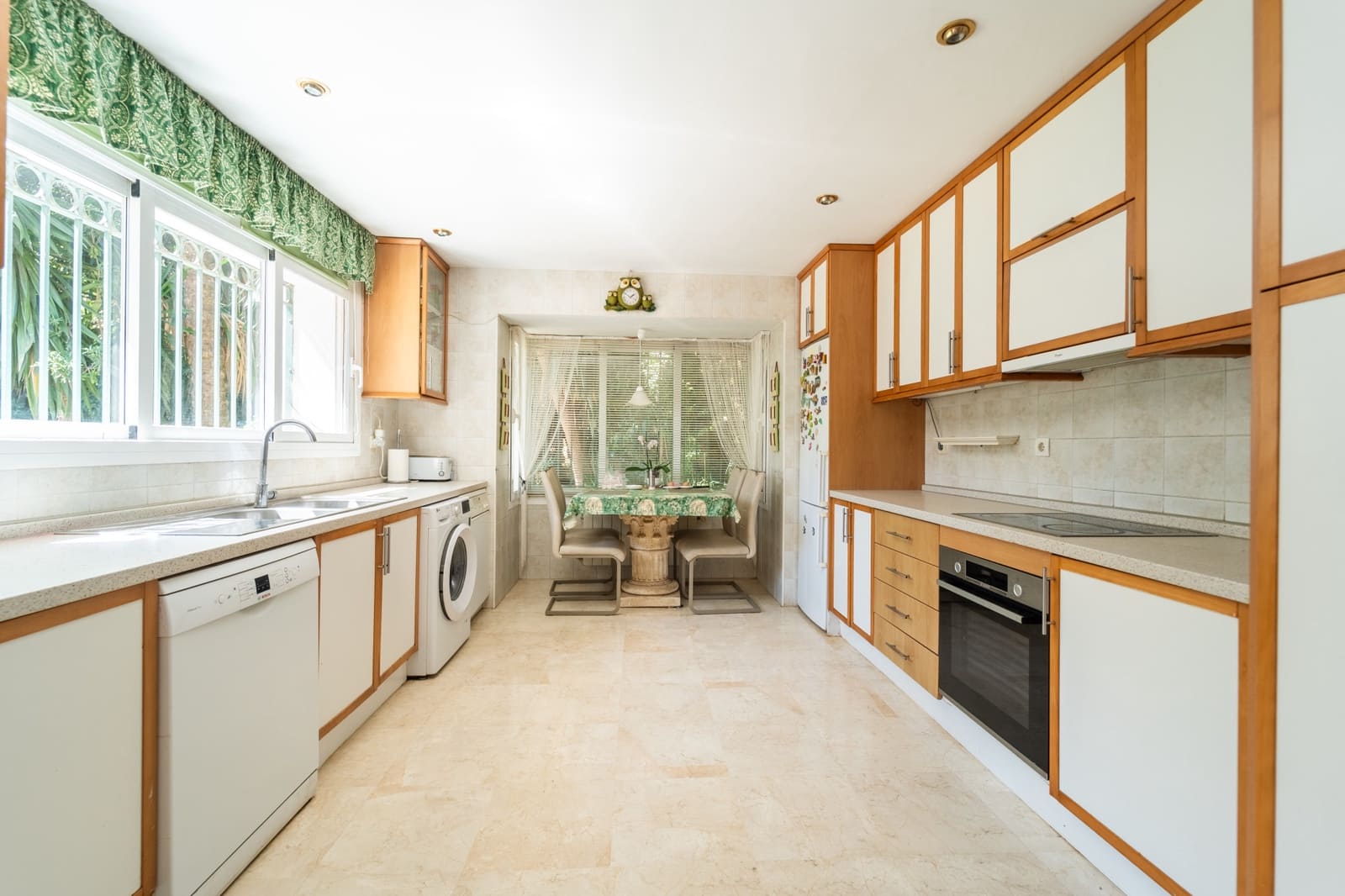 4 quarto Moradia para venda em Marbella com piscina garagem - 1 850 000 € (Ref: 10094414)