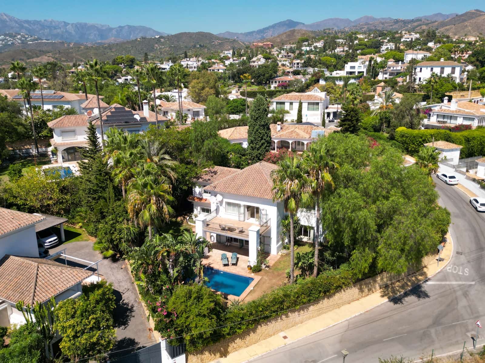 4 quarto Moradia para venda em Marbella com piscina garagem - 1 850 000 € (Ref: 10094414)