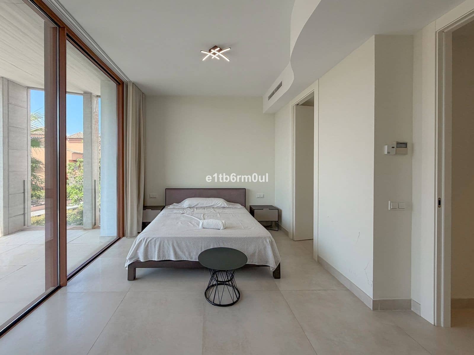 4 sovrum Semi-fristående Villa till salu i Marbella med pool garage - 2 250 000 € (Ref: 10094416)