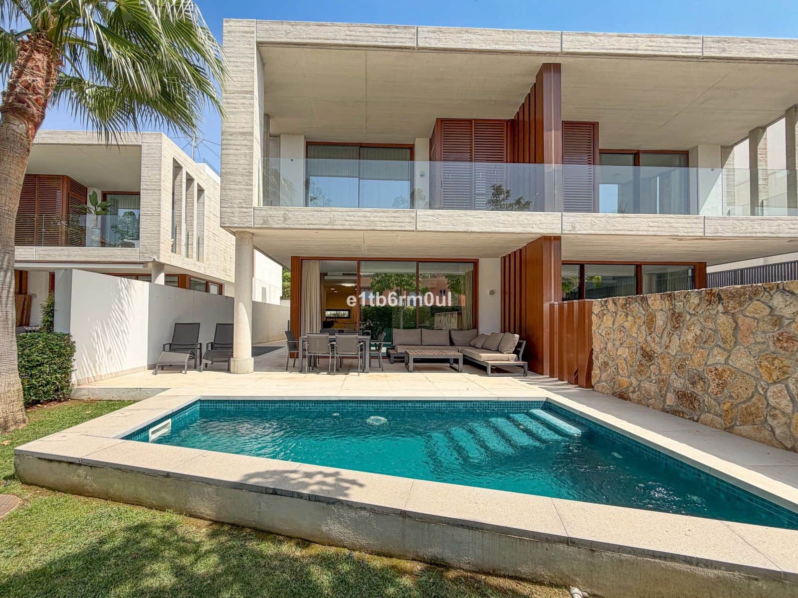 4 sovrum Semi-fristående Villa till salu i Marbella med pool garage - 2 250 000 € (Ref: 10094416)