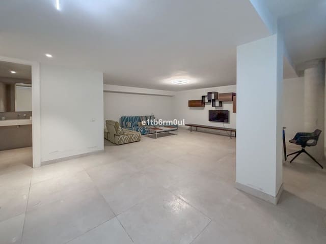 4 sovrum Semi-fristående Villa till salu i Marbella med pool garage - 2 250 000 € (Ref: 10094416)