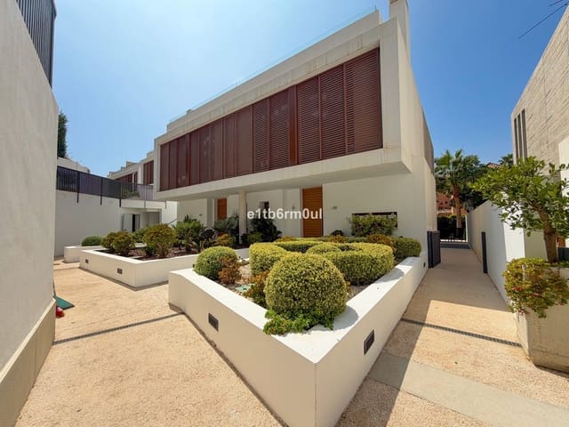 4 sovrum Semi-fristående Villa till salu i Marbella med pool garage - 2 250 000 € (Ref: 10094416)