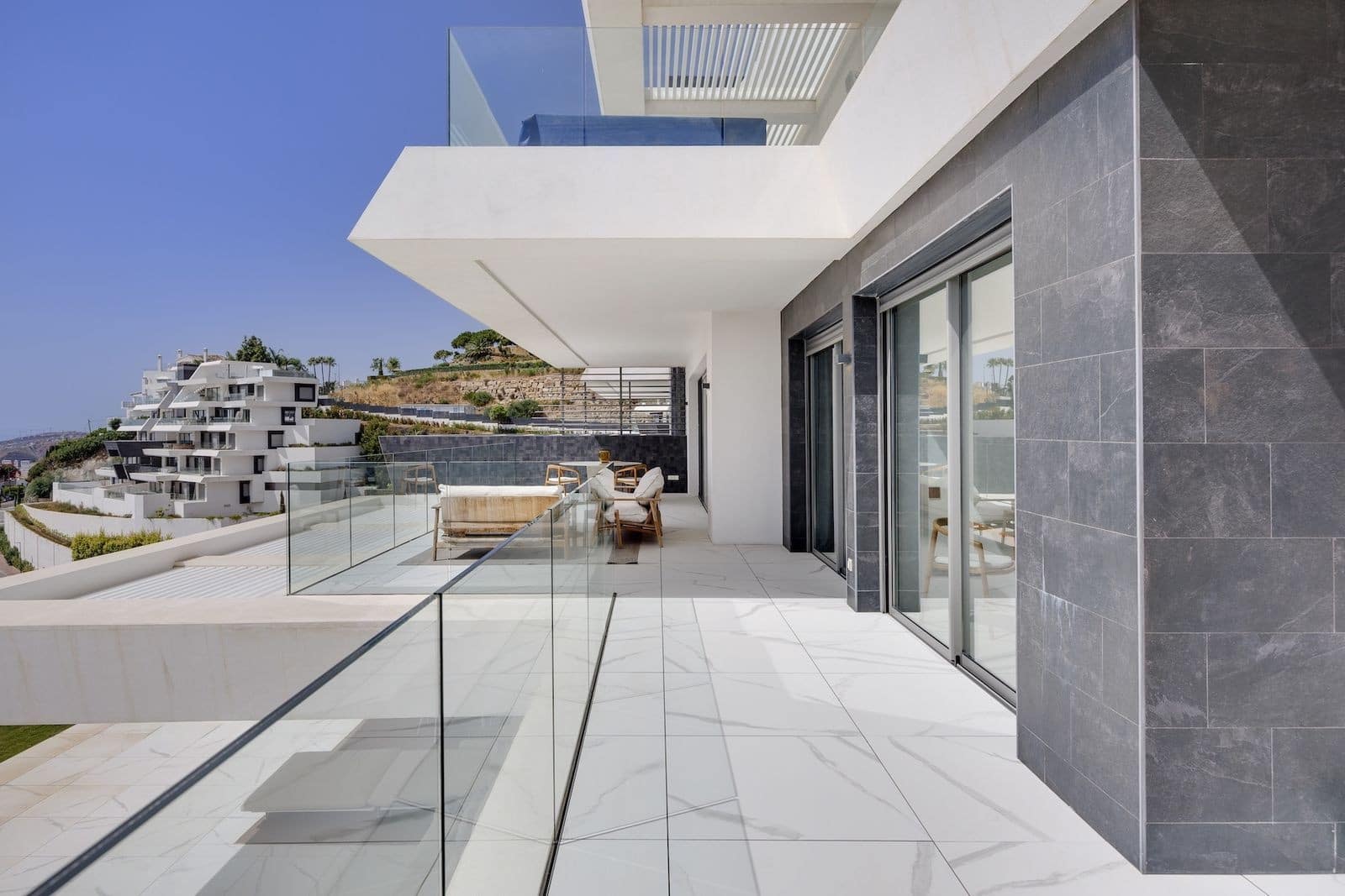 3 chambre Appartement à vendre à La Quinta avec piscine garage - 1 780 000 € (Ref: 10094417)