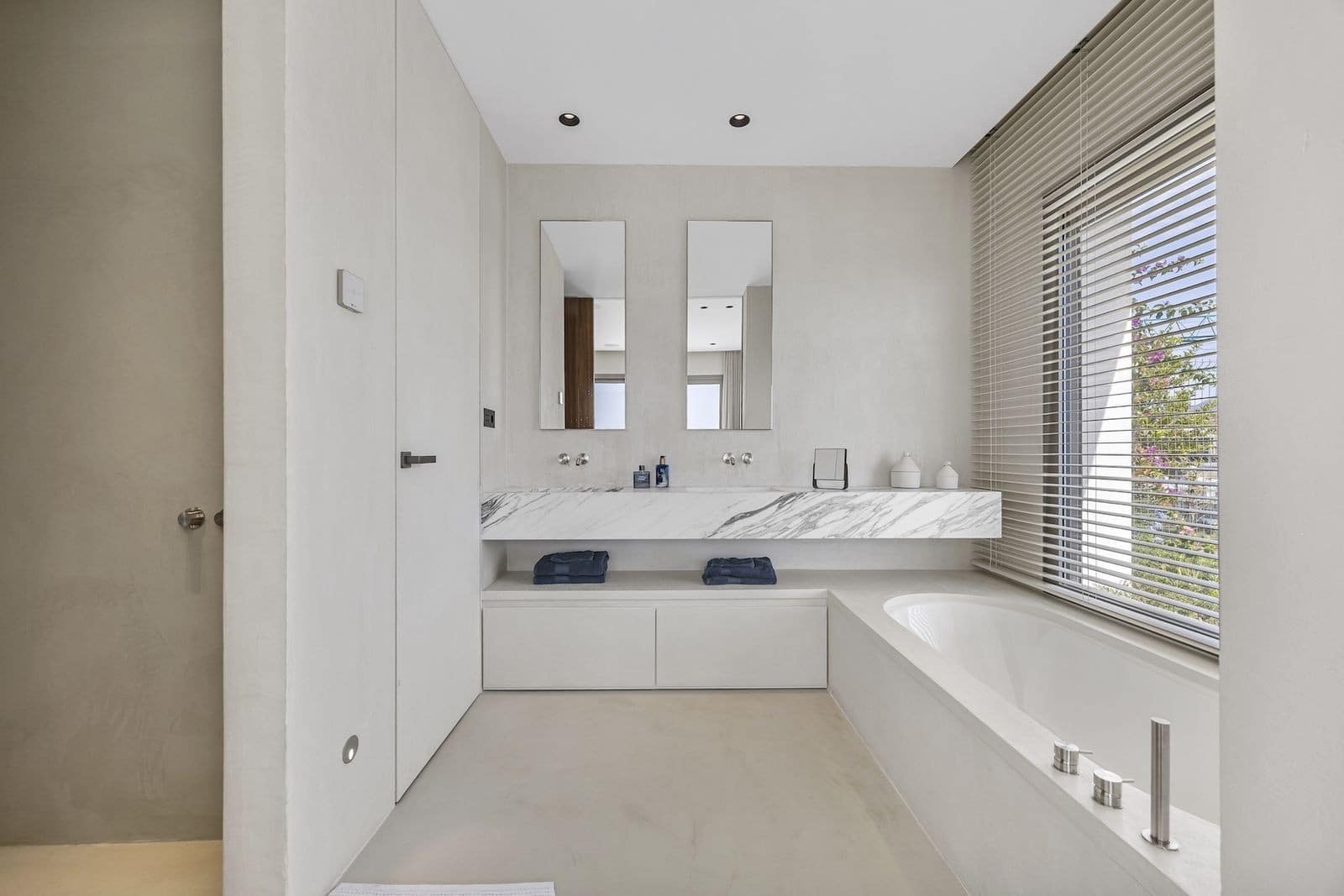 3 chambre Appartement à vendre à La Quinta avec piscine garage - 1 780 000 € (Ref: 10094417)