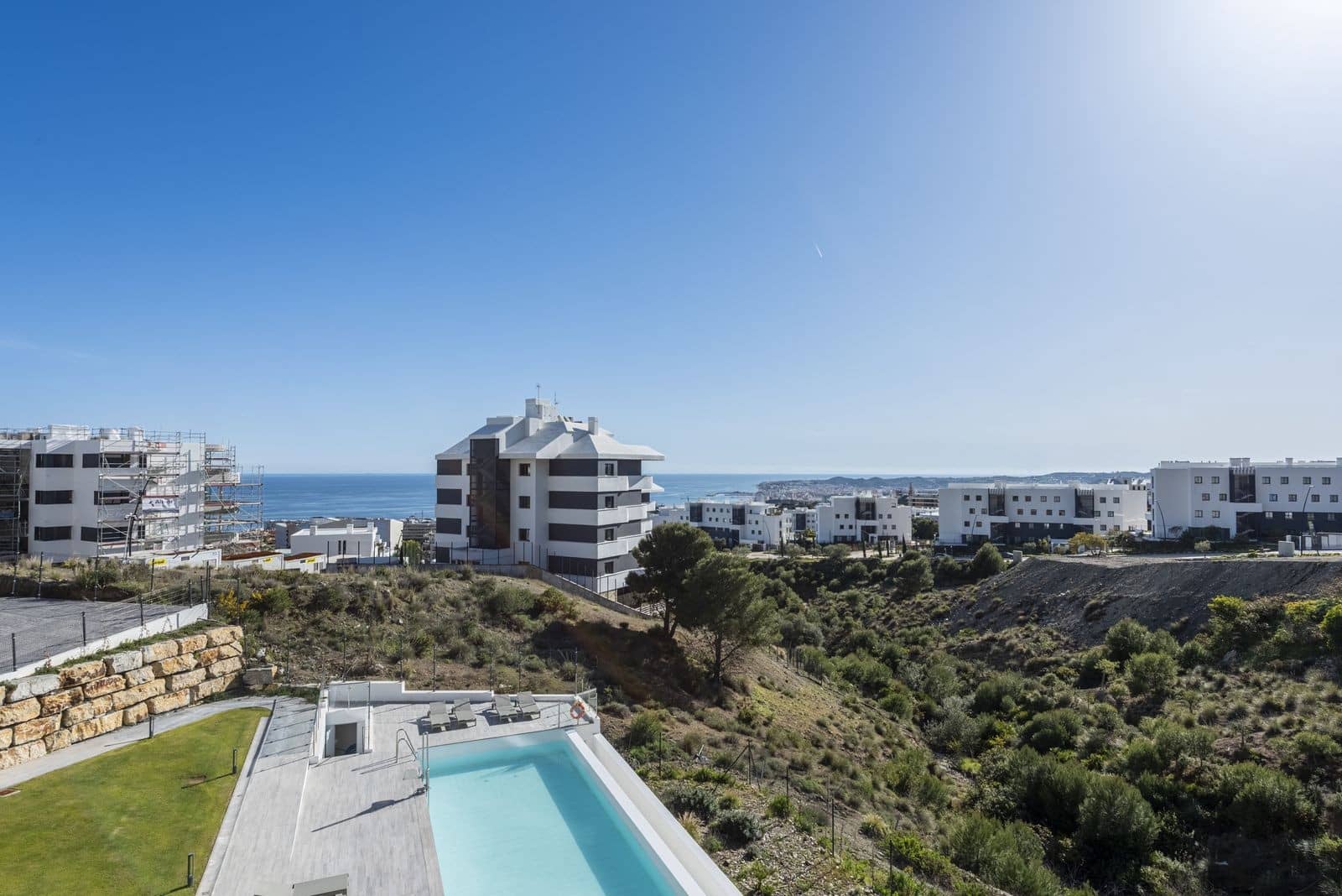 3 soveværelse Lejlighed til salg i Fuengirola med swimmingpool garage - € 749.000 (Ref: 10094418)