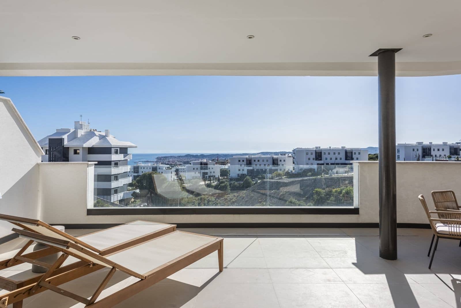 3 soveværelse Lejlighed til salg i Fuengirola med swimmingpool garage - € 749.000 (Ref: 10094418)
