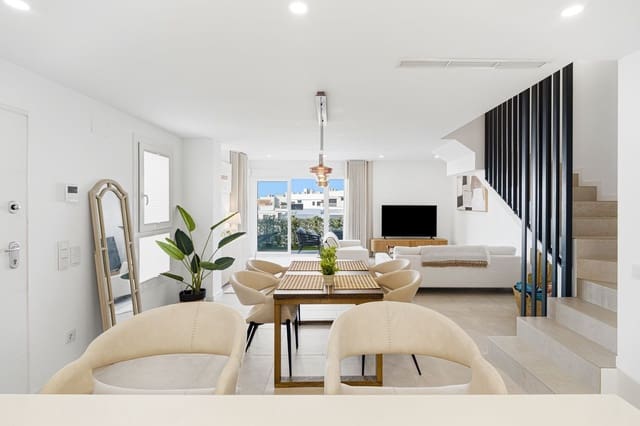3 sypialnia Dom blizniak na sprzedaż w La Cala de Mijas, Mijas z basenem garażem - 775 000 € (Ref: 10098197)